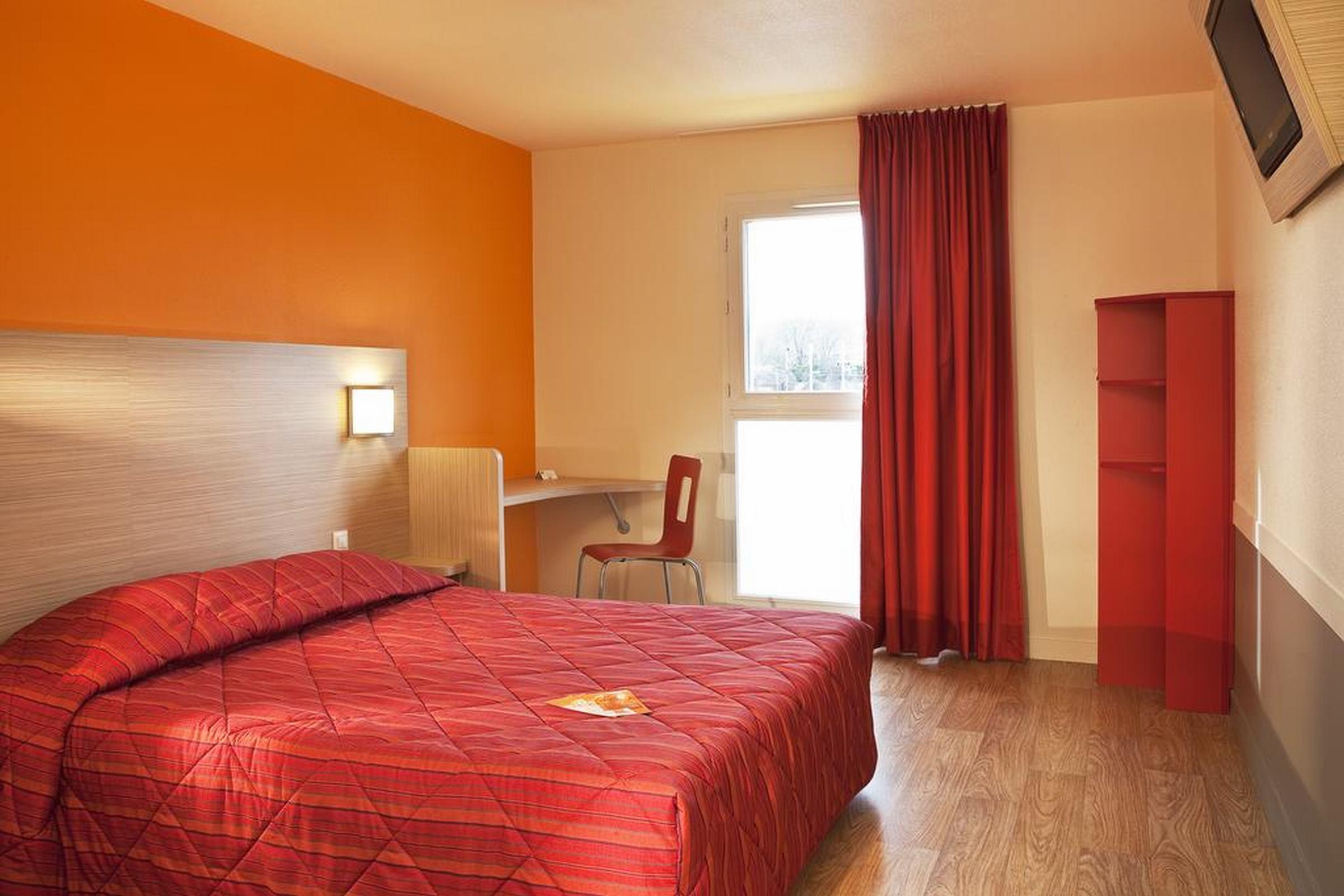 Premiere Classe Paris Ouest - Nanterre - La Defense Екстериор снимка