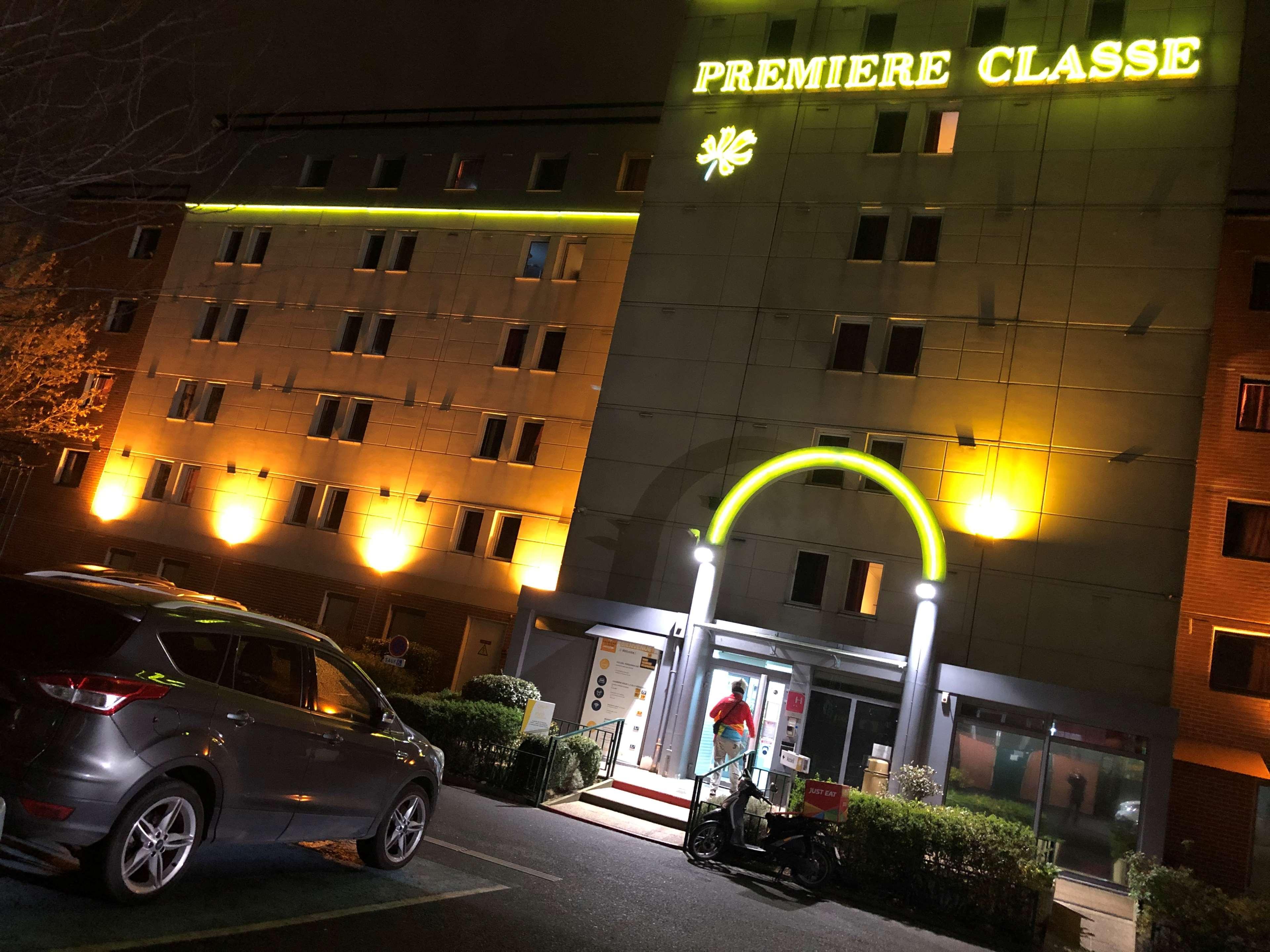 Premiere Classe Paris Ouest - Nanterre - La Defense Екстериор снимка
