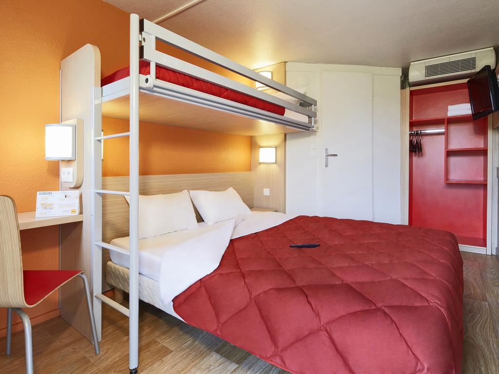 Premiere Classe Paris Ouest - Nanterre - La Defense Екстериор снимка