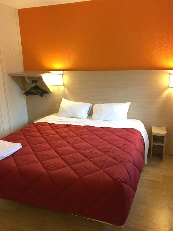 Premiere Classe Paris Ouest - Nanterre - La Defense Екстериор снимка