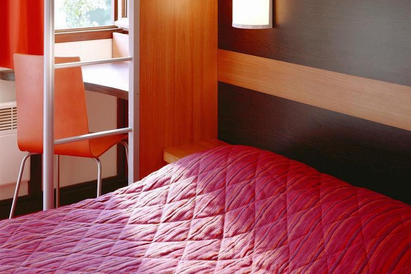 Premiere Classe Paris Ouest - Nanterre - La Defense Екстериор снимка
