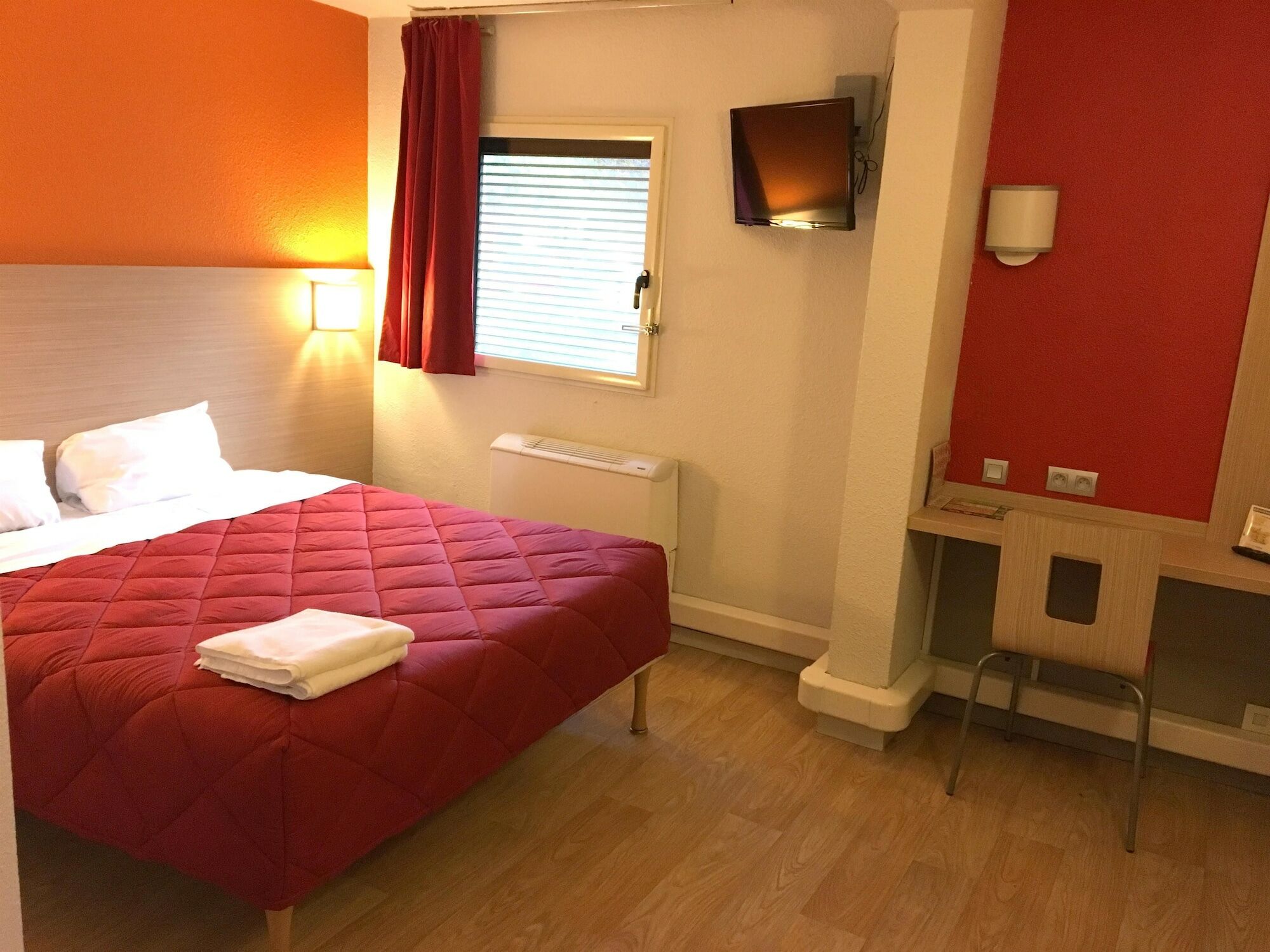 Premiere Classe Paris Ouest - Nanterre - La Defense Екстериор снимка