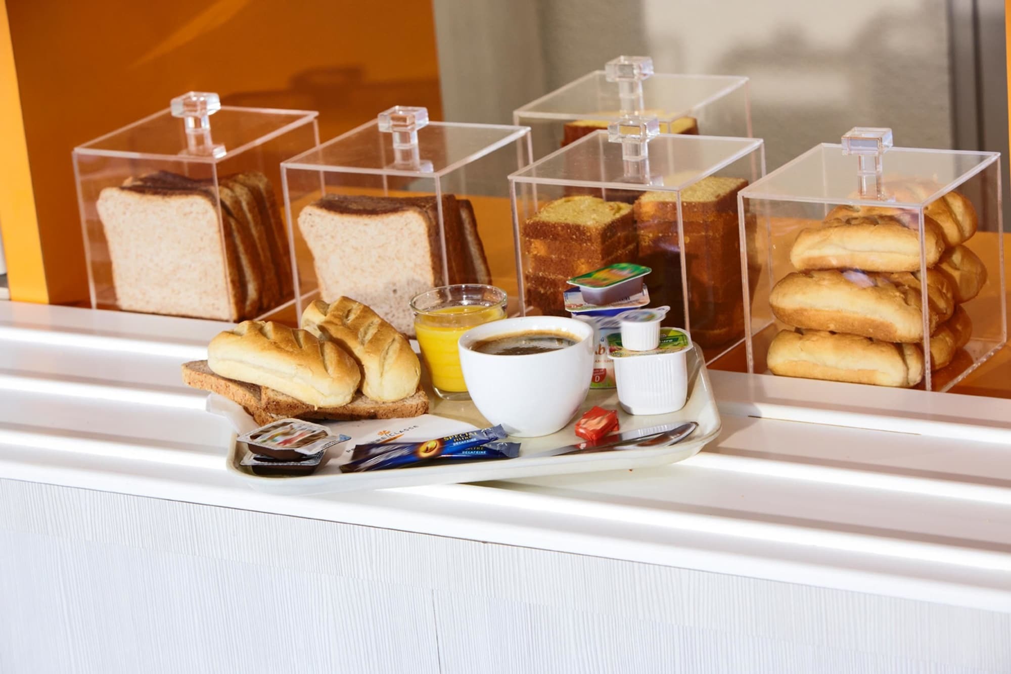 Premiere Classe Paris Ouest - Nanterre - La Defense Екстериор снимка